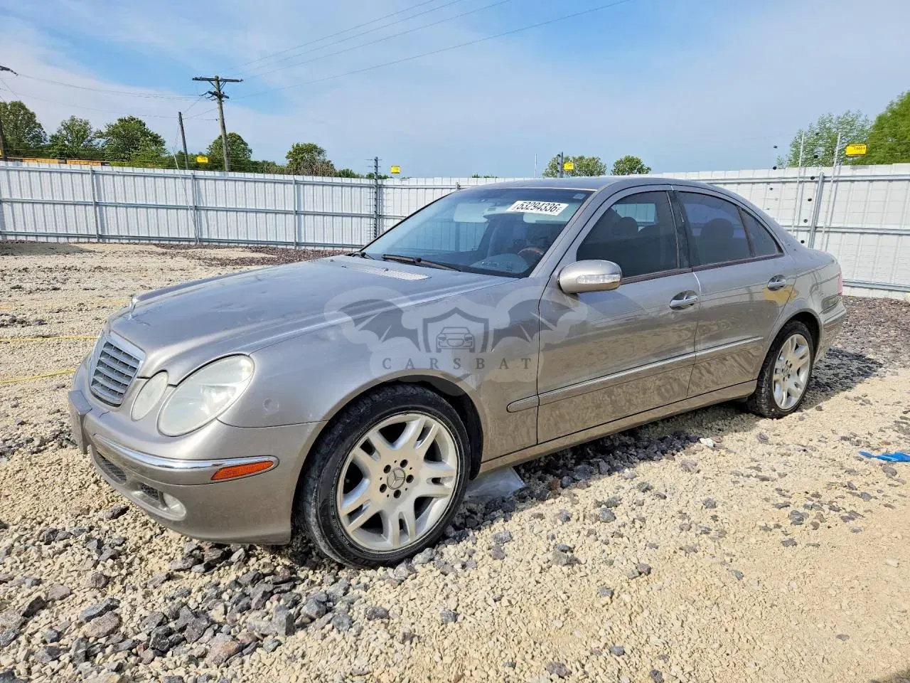 Mercedes-Benz E 5.0L 8 2003