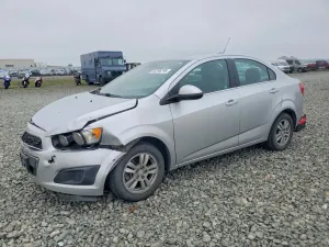 Chevrolet Aveo (Sonic) 1.4L 4 2015