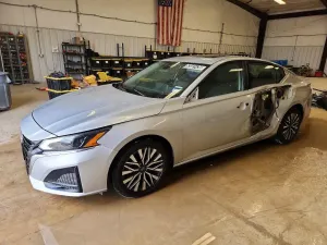 Nissan Altima 2.5L 4 2023
