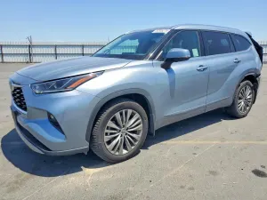 Toyota Highlander 3.5L 6 2021