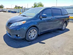 Toyota Sienna 3.5L 6 2012