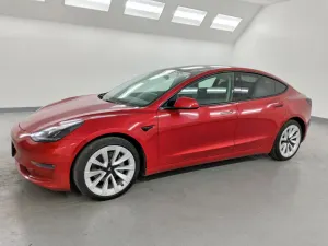 Tesla Model 3 2022