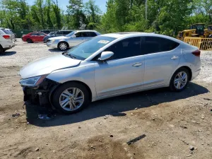 Hyundai Elantra 2.0L 4 2019
