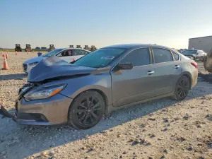 Nissan Altima 2.5L 4 2017