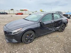 Hyundai Elantra 2.0L 4 2023