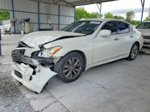 Infiniti M37 3.7L 6 2011