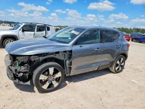 Volvo XC40 2.0L 4 2019