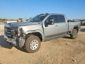 GMC Sierra 6.6L 8 2025