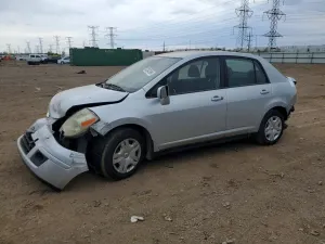 Nissan Versa 1.8L 4 2010