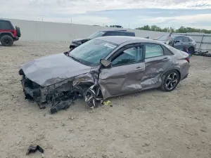 Hyundai Elantra 2.0L 4 2023