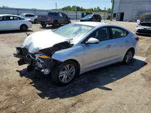 Hyundai Elantra 2.0L 4 2019