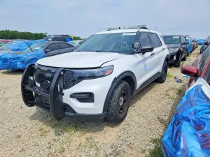 Ford Explorer 3.3L 6 2021