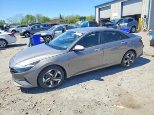 Hyundai Elantra 2.0L 4 2023