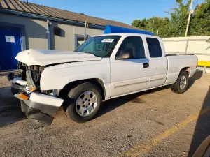 Chevrolet Silverado 1500 4.8L 8 2006