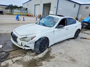 Infiniti Q50 3.7L 6 2015