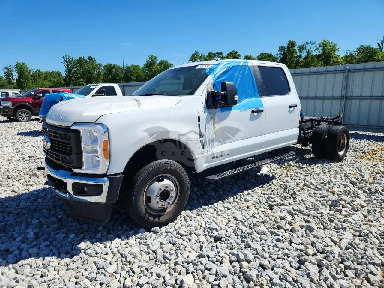 Ford F-350 6.7L 8 2025