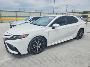 Toyota Camry 2.5L 4 2021