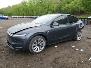 Tesla Model Y 2026