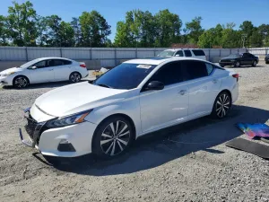 Nissan Altima 2.5L 4 2021