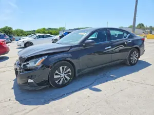 Nissan Altima 2.5L 4 2020