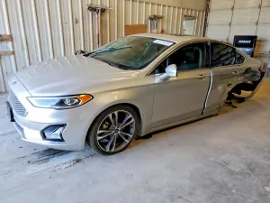 Ford Fusion 2.0L 4 2019