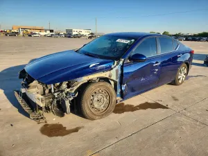 Nissan Altima 2.5L 4 2020