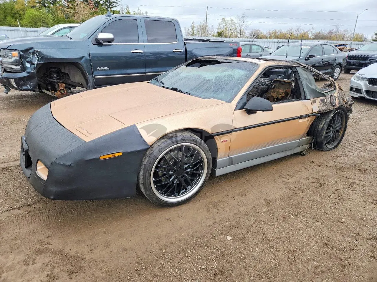 Pontiac Fiero 2.8L 6 1987