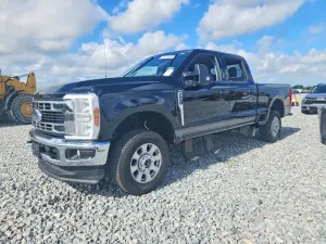 Ford F-250 6.8L 8 2024