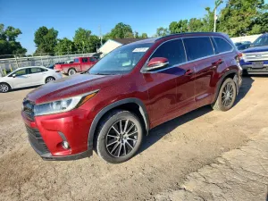Toyota Highlander 3.5L 6 2017