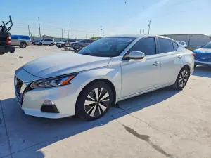 Nissan Altima 2.5L 4 2021