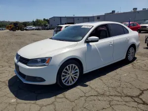 Volkswagen Jetta 1.8L 4 2014