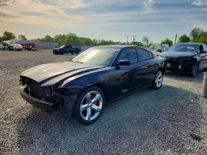 Dodge Charger 5.7L 8 2013