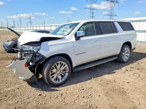 Chevrolet Suburban 5.3L 8 2021