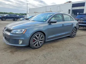 Volkswagen Jetta 2.0L 4 2013