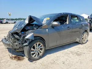 Mazda 3 2.0L 4 2012
