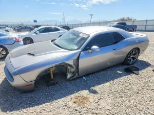 Dodge Challenger 5.7L 8 2015