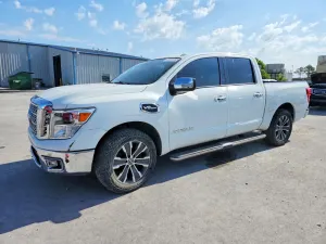 Nissan Titan 5.6L 8 2017