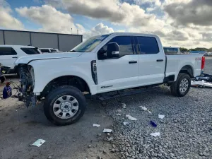 Ford F-250 6.7L 8 2024