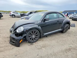 Volkswagen Beetle 2.5L 5 2012