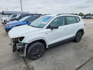 Volkswagen Taos 1.5L 4 2022