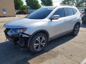 Nissan Rogue 2.5L 4 2017