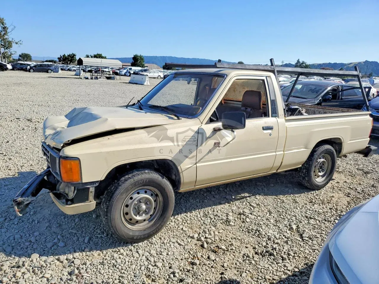 Toyota Hilux 2.4L 4 1986