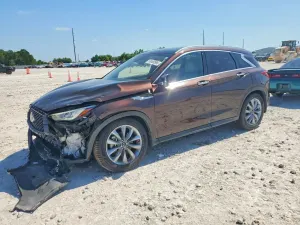 Infiniti QX50 2.0L 4 2021