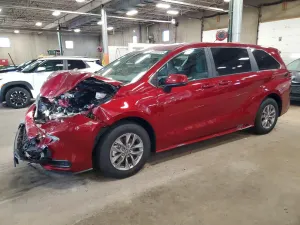 Toyota Sienna 2.5L 4 2025