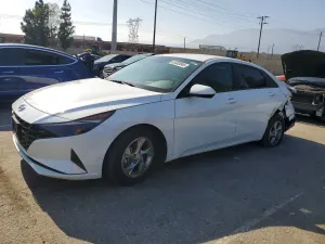 Hyundai Elantra 2.0L 4 2022