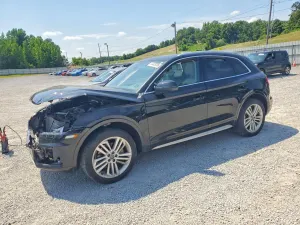 Audi Q5 2.0L 4 2018
