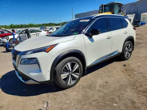 Nissan Rogue 2.5L 4 2021