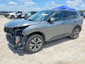 Nissan Rogue 2.5L 4 2021