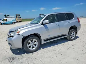 Lexus GX 4.6L 8 2011