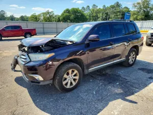 Toyota Highlander 3.5L 6 2013